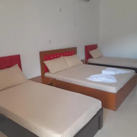 Appartement Leonora's Qeparo