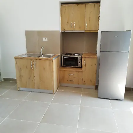 Appartement Leonora's Qeparo